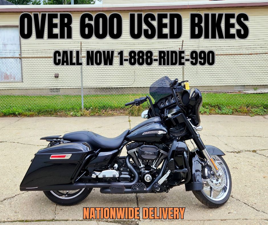 2015 Harley-Davidson® CVO Street Glide CVO in Sandusky, MI