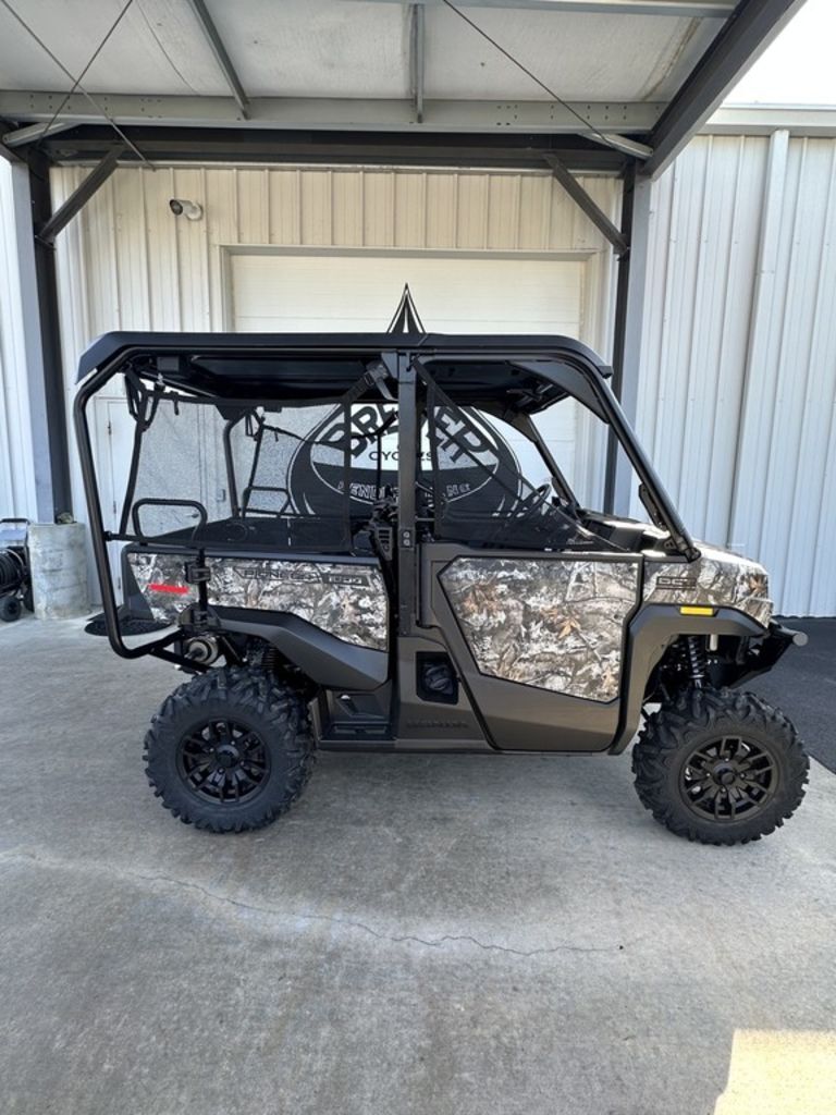 2026 Honda® Pioneer 1000-5 Deluxe TrueTimber Atera Camo in henderson NC