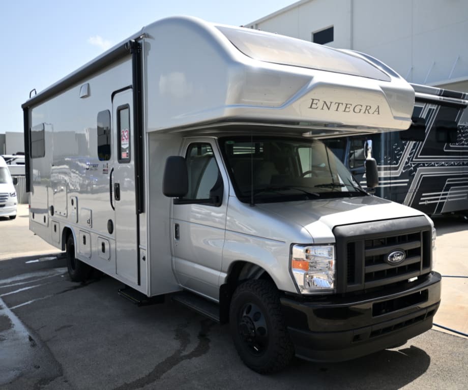2027 Entegera ODYSSEY 25R-EST-FBP RV
