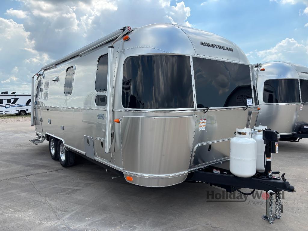 2027 Airstream Globetrotter 25FB in katy TX