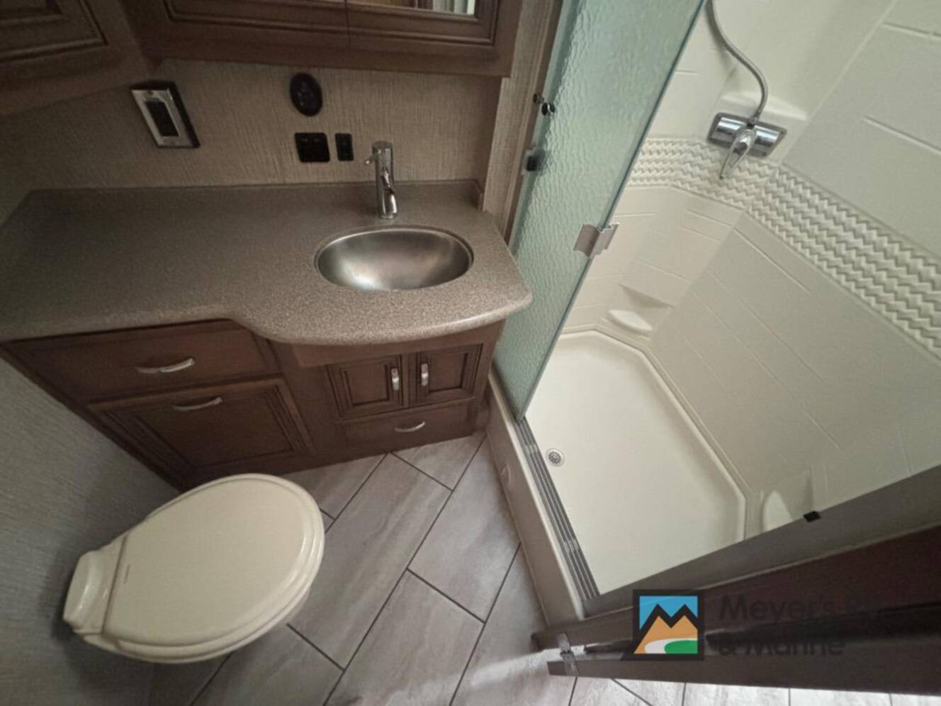 A photo of this 2021 Newmar Bay Star 3626