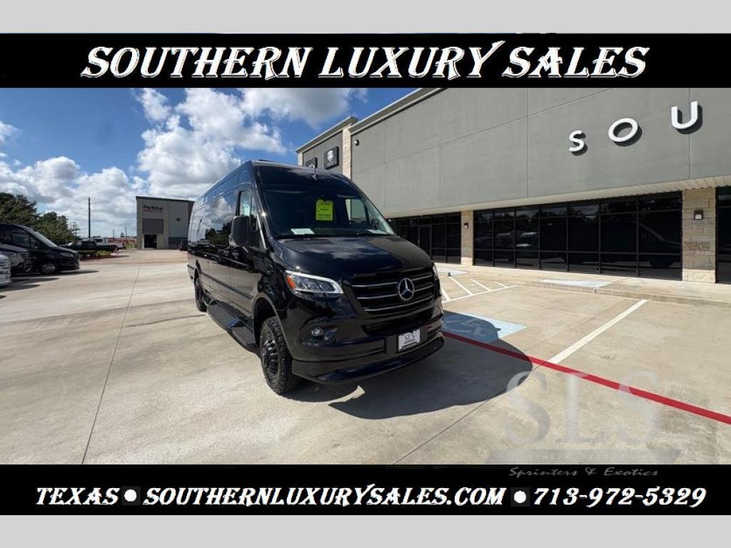 2025 Midwest Automotive Designs Luxe Cruiser S5 AWD in houston TX
