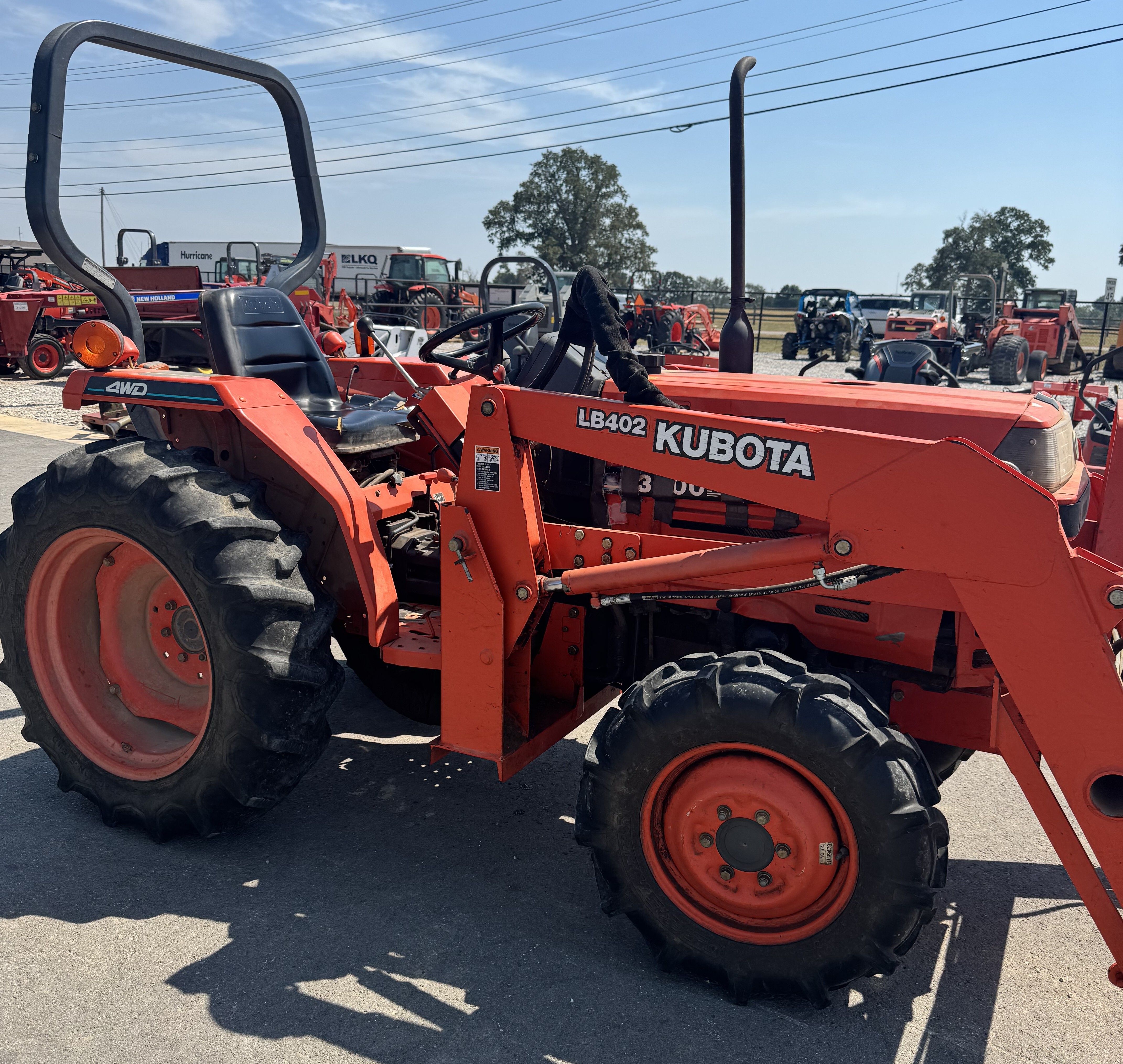 2011 KUBOTA L3000DT in Joplin, MO