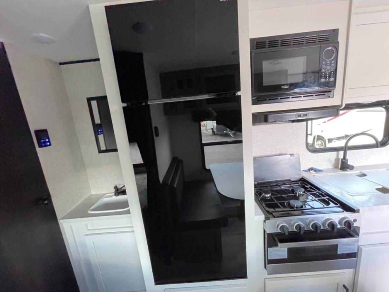 A photo of this 2024 Jayco Jay Flight 260BHW