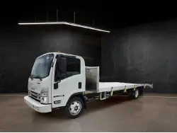 2025 ISUZU NRR
