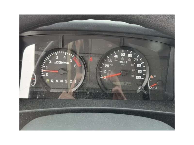 2025 ISUZU NRR