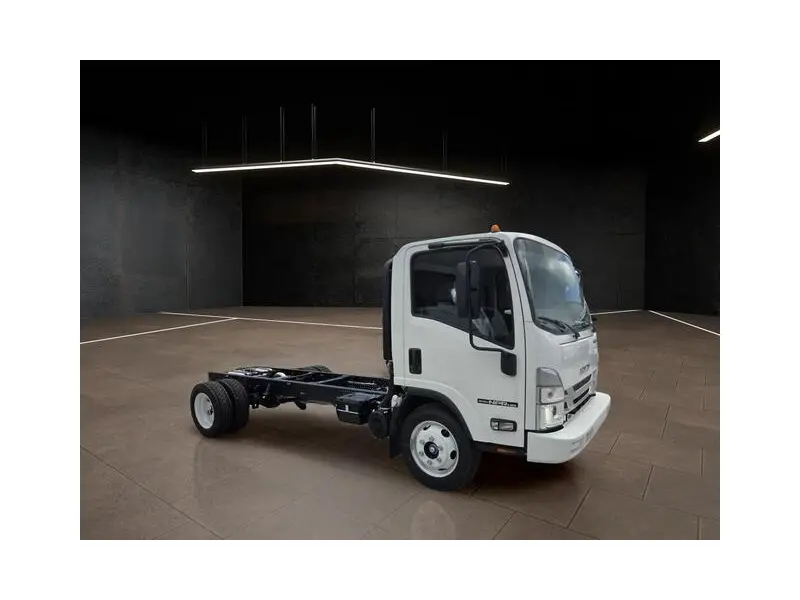 2026 ISUZU NPR HD
