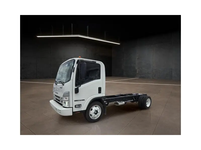 2026 ISUZU NPR HD