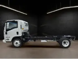 2026 ISUZU NPR HD