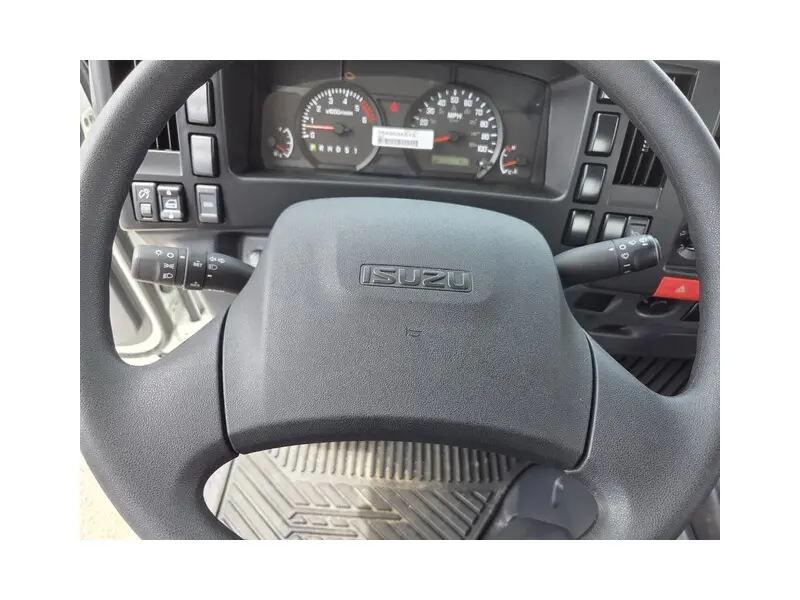 2026 ISUZU NPR HD