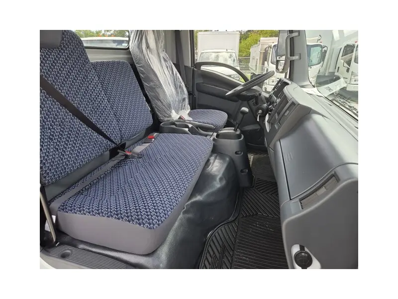 2026 ISUZU NPR HD