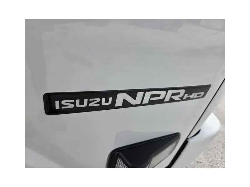 2026 ISUZU NPR HD