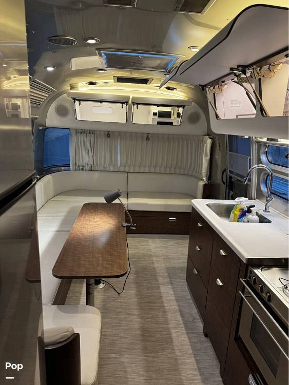 2020 Airstream Globetrotter 30RBQ in bend OR