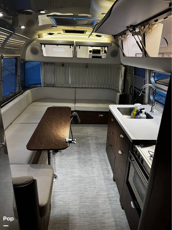 2020 Airstream Globetrotter 30RBQ in bend OR