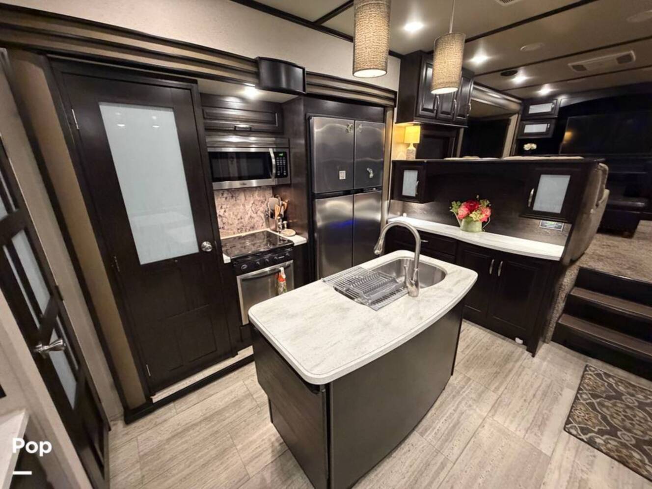 A photo of this 2017 Grand Design Momentum 376TH