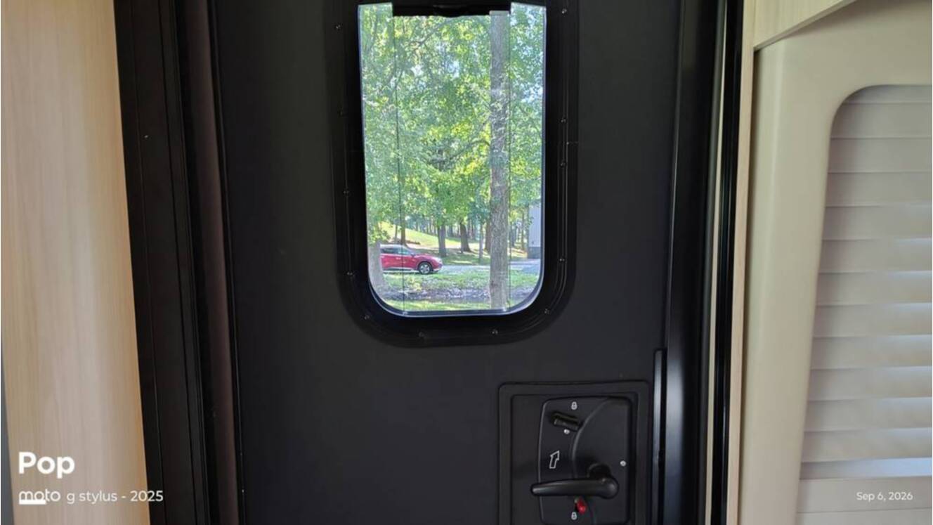 A photo of this 2025 Airstream Atlas Murphy Suite