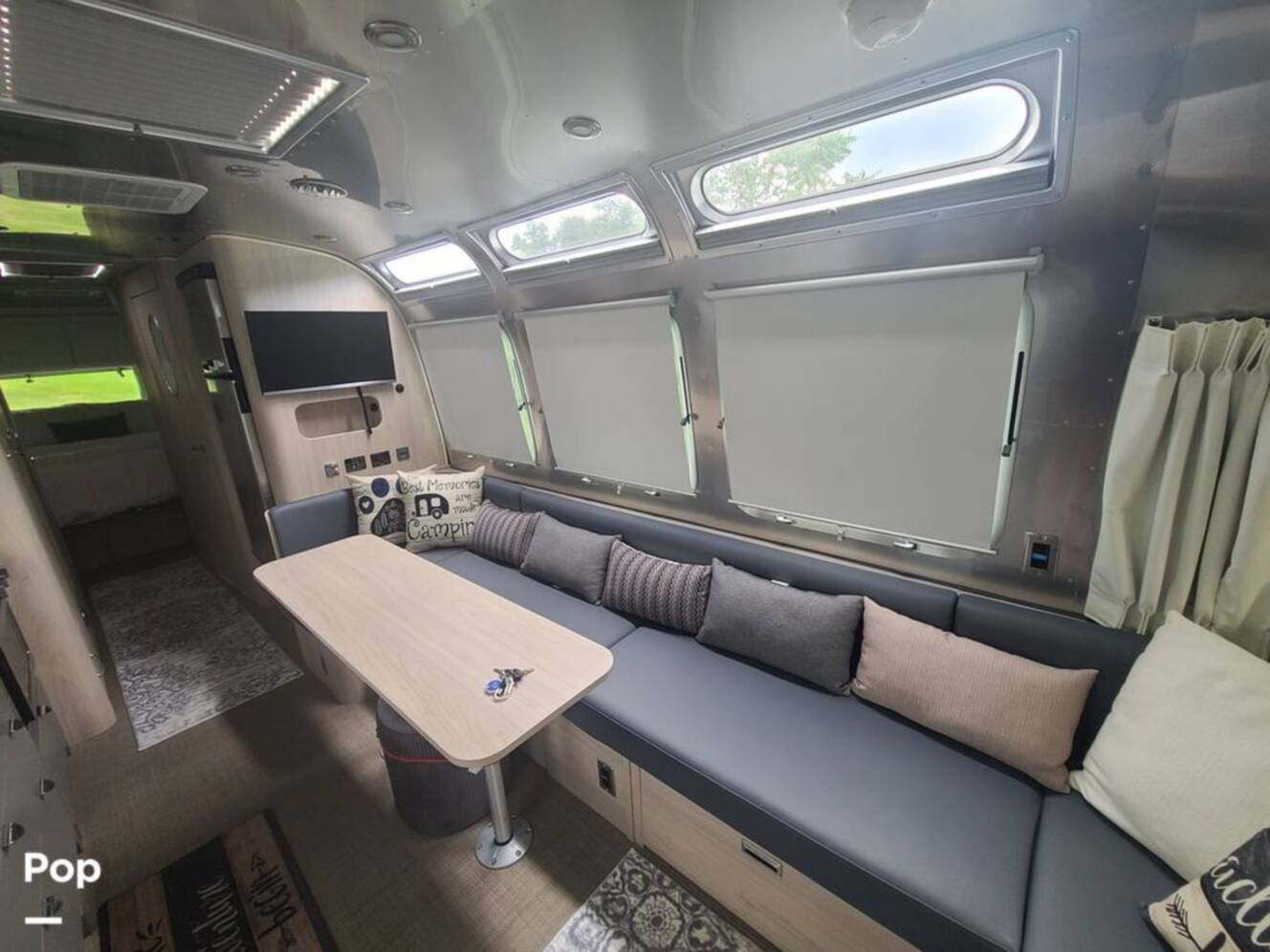 A photo of this 2025 Airstream Globetrotter 30RB
