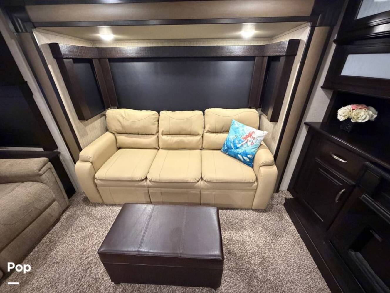 A photo of this 2017 Grand Design Momentum 376TH