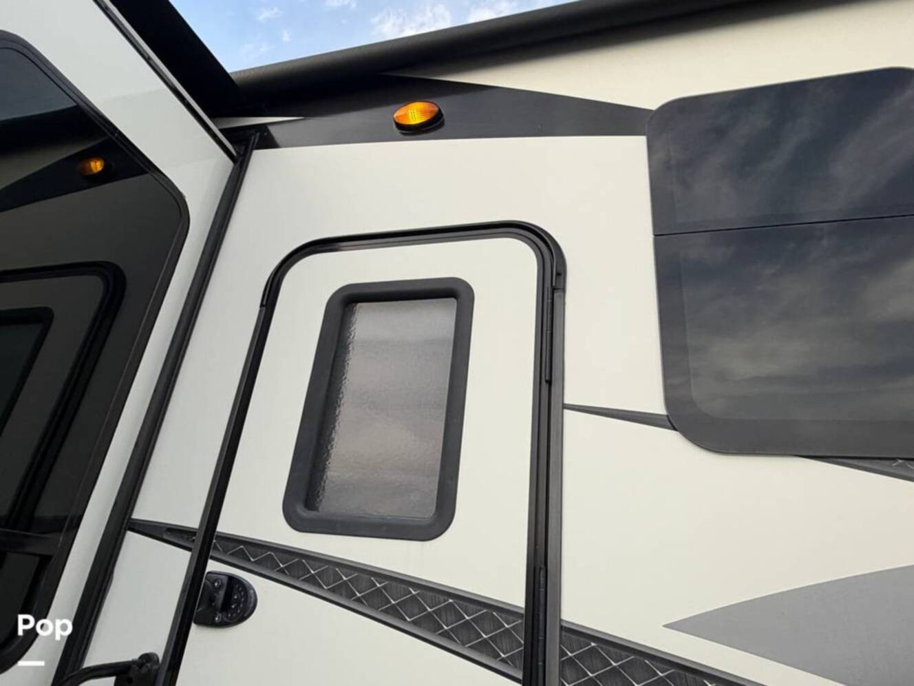 A photo of this 2017 Grand Design Momentum 376TH