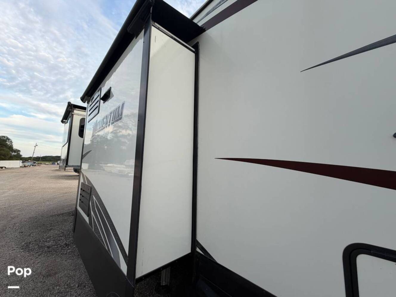 A photo of this 2017 Grand Design Momentum 376TH