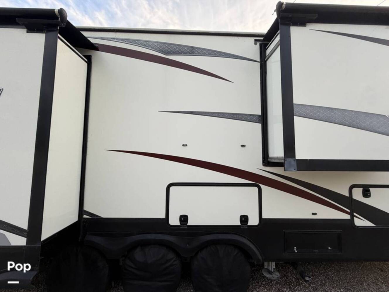 A photo of this 2017 Grand Design Momentum 376TH