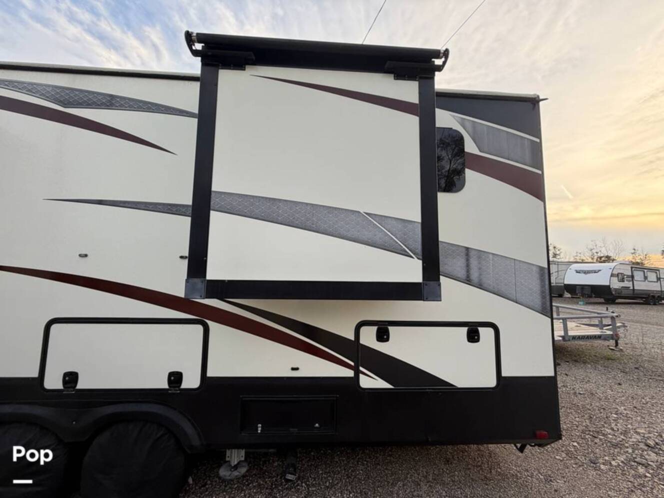 A photo of this 2017 Grand Design Momentum 376TH