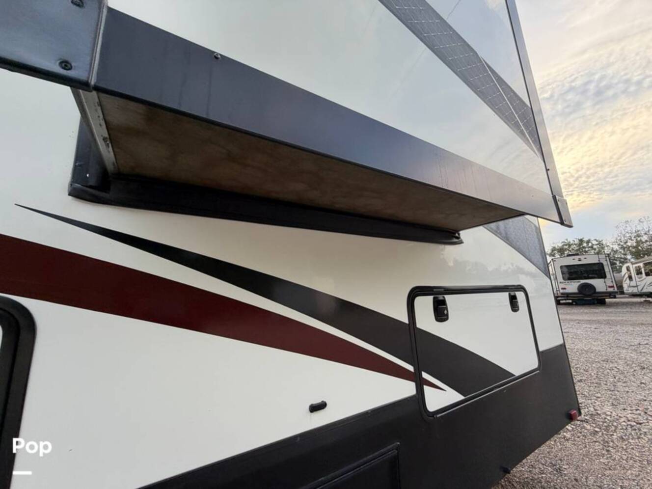A photo of this 2017 Grand Design Momentum 376TH