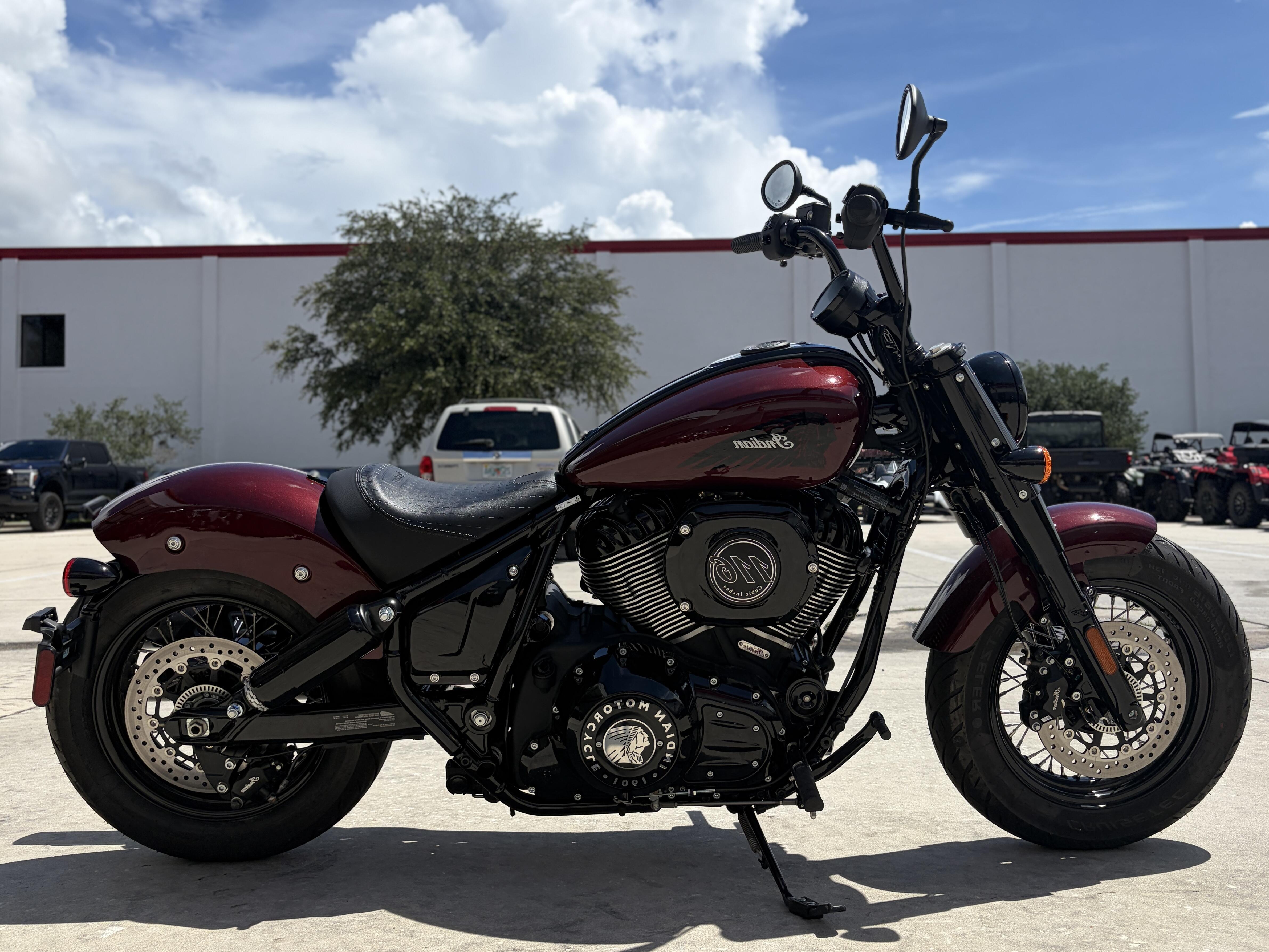 2025 Indian Motorcycle CHIEF BOBBER DARK HORSE MAROON MTLLIC 49S DARK HORSE in Sanford, FL