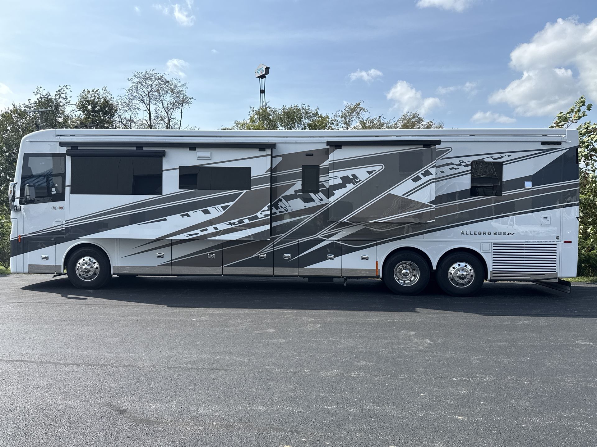 2027 Tiffin Motorhomes Allegro Bus 45OPP in georgetown KY