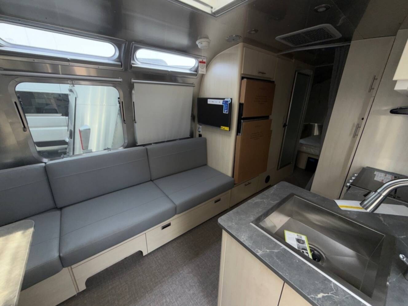 A photo of this 2026 Airstream Flying Cloud 25FBQ