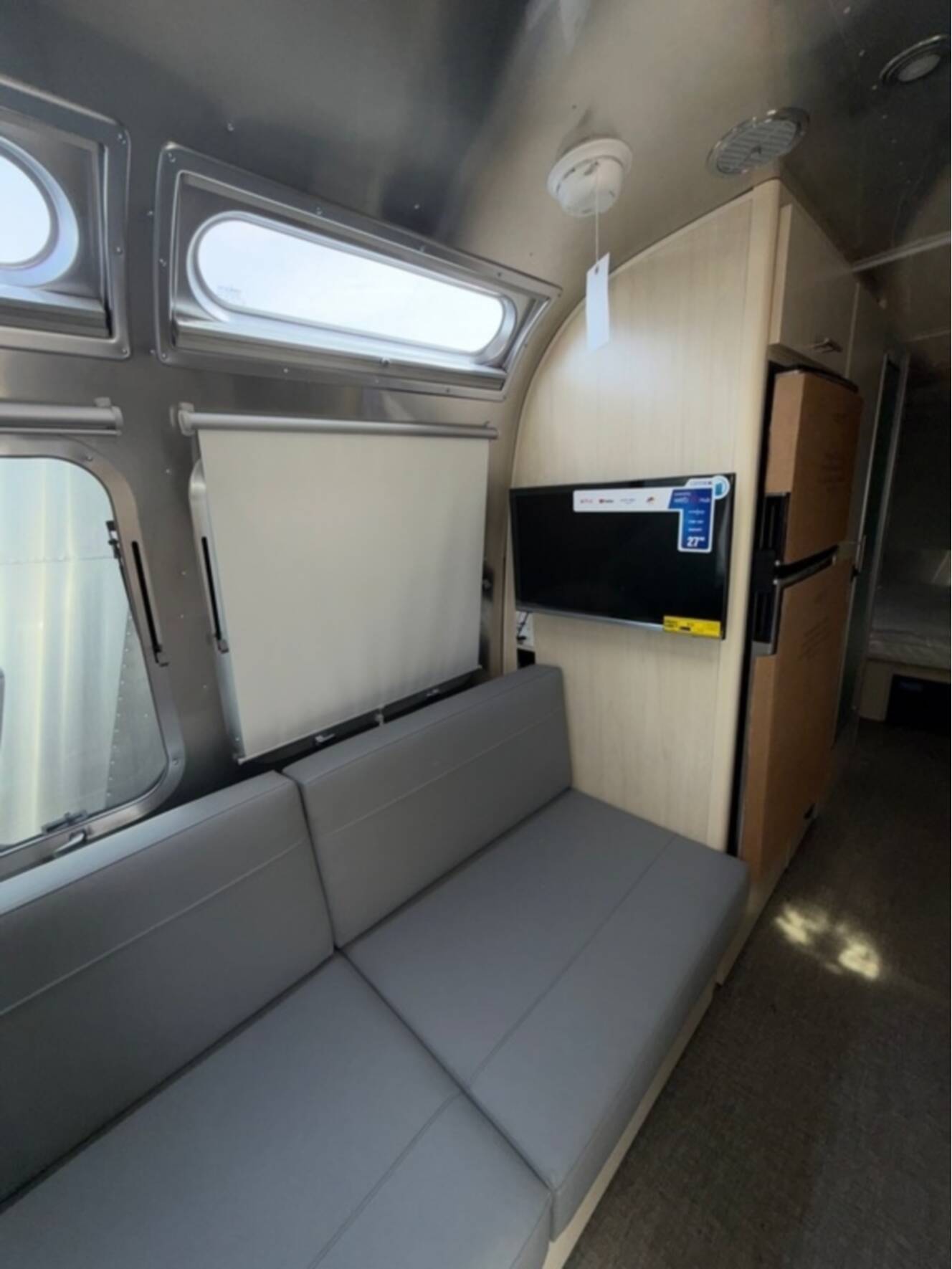 A photo of this 2026 Airstream Flying Cloud 25FBQ