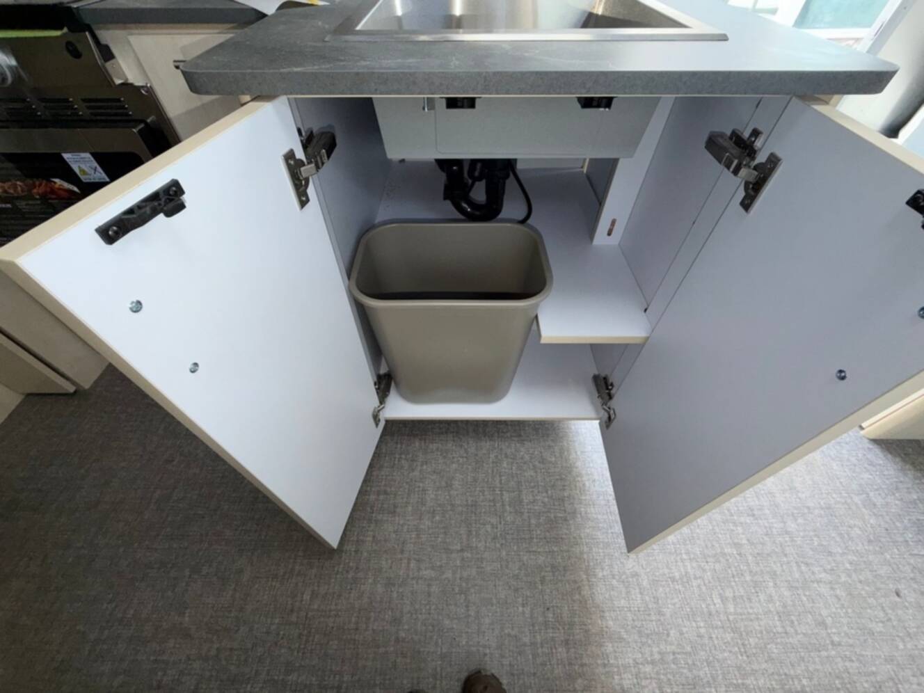 A photo of this 2026 Airstream Flying Cloud 25FBQ