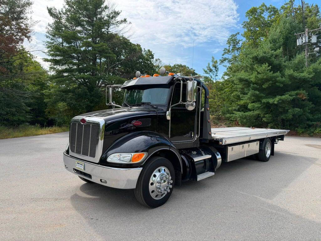 2020 PETERBILT 337 in Upton, MA