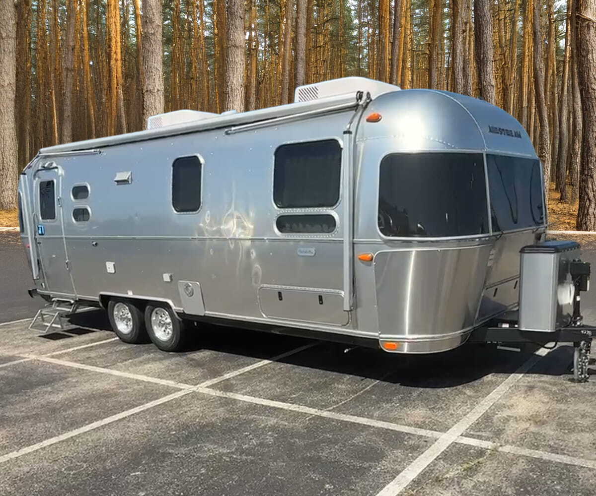 2027 Airstream Globetrotter 27FB Twin in columbus OH