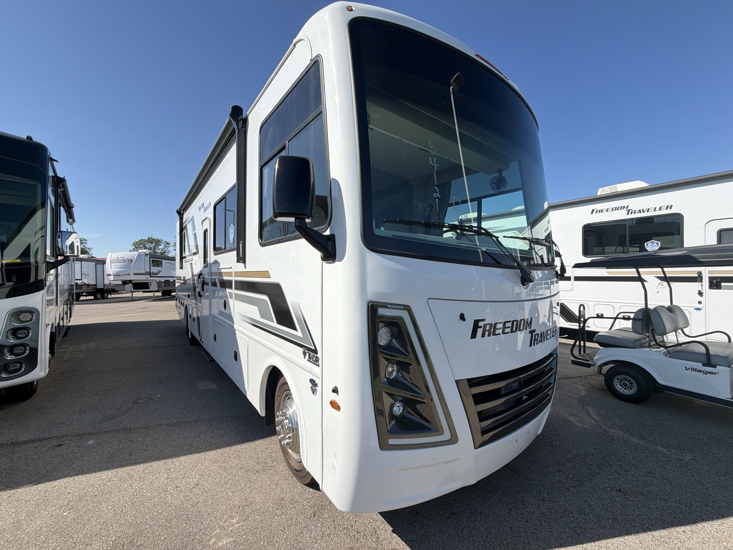 2027 Thor FREEDOM TRAVELER A32 in chelsea MI