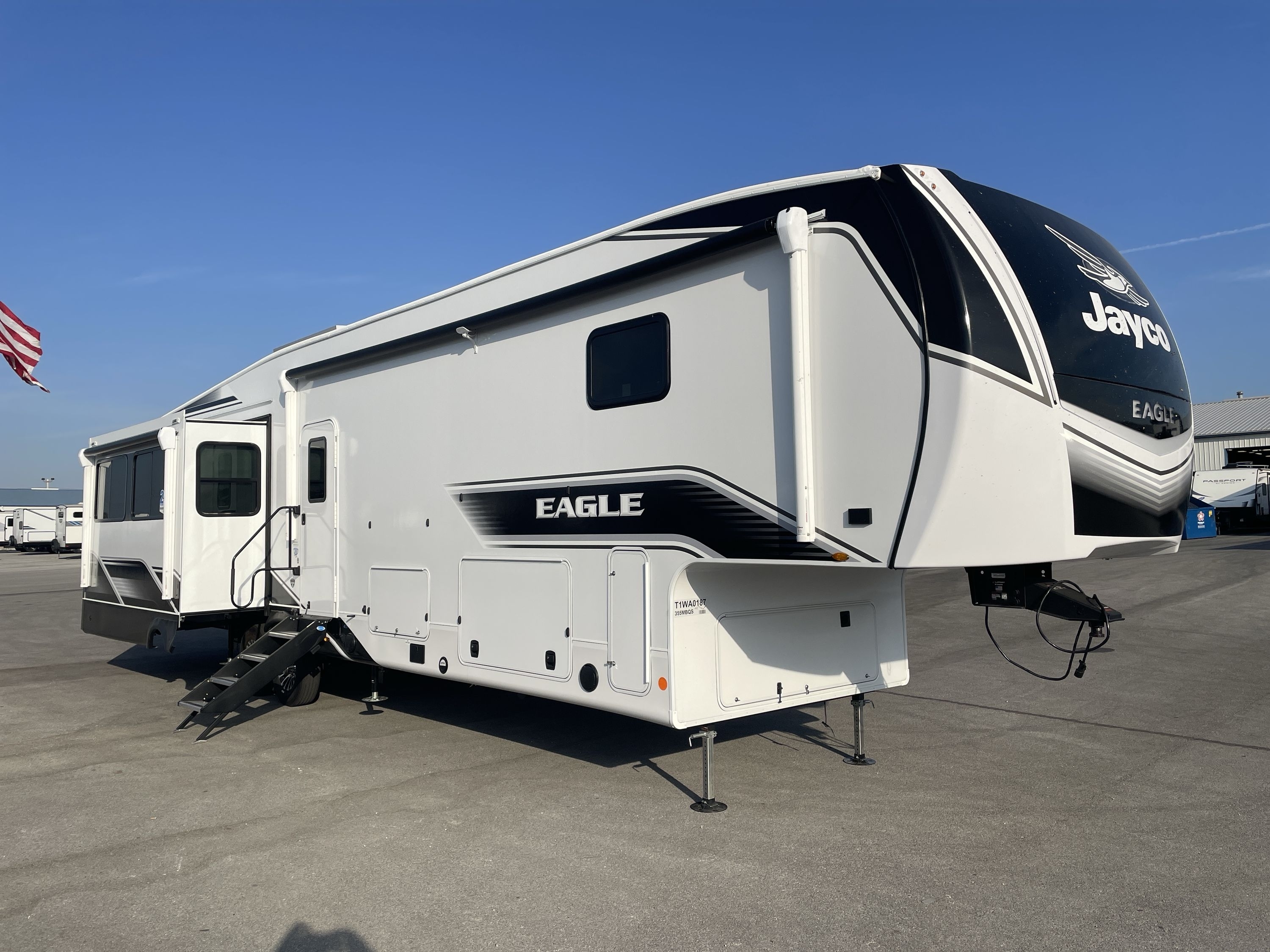 2026 Jayco EAGLE 355MBQS in davenport IA