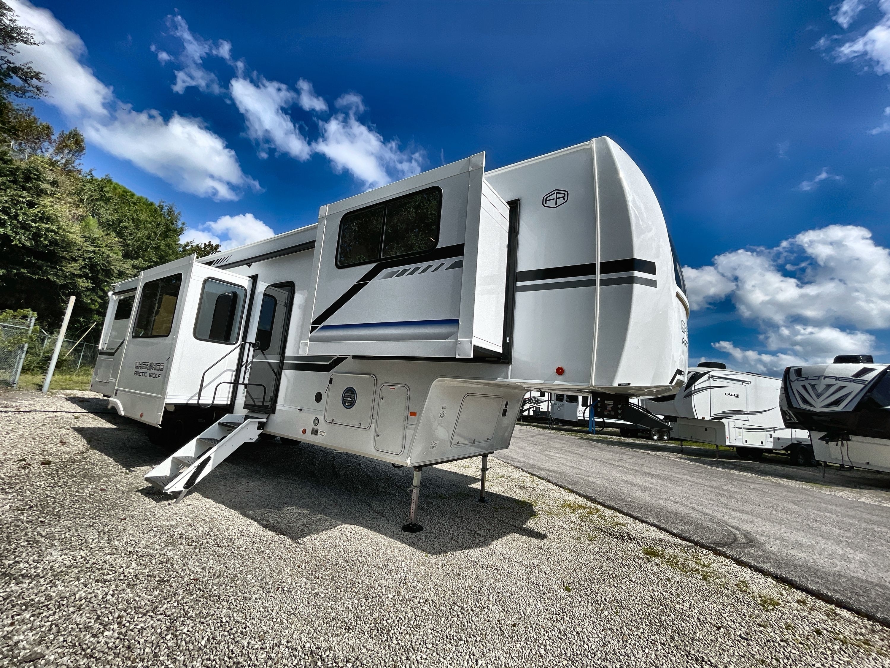 2026 Forest River ARCTIC WOLF 3950 SUITE in st. augustine FL