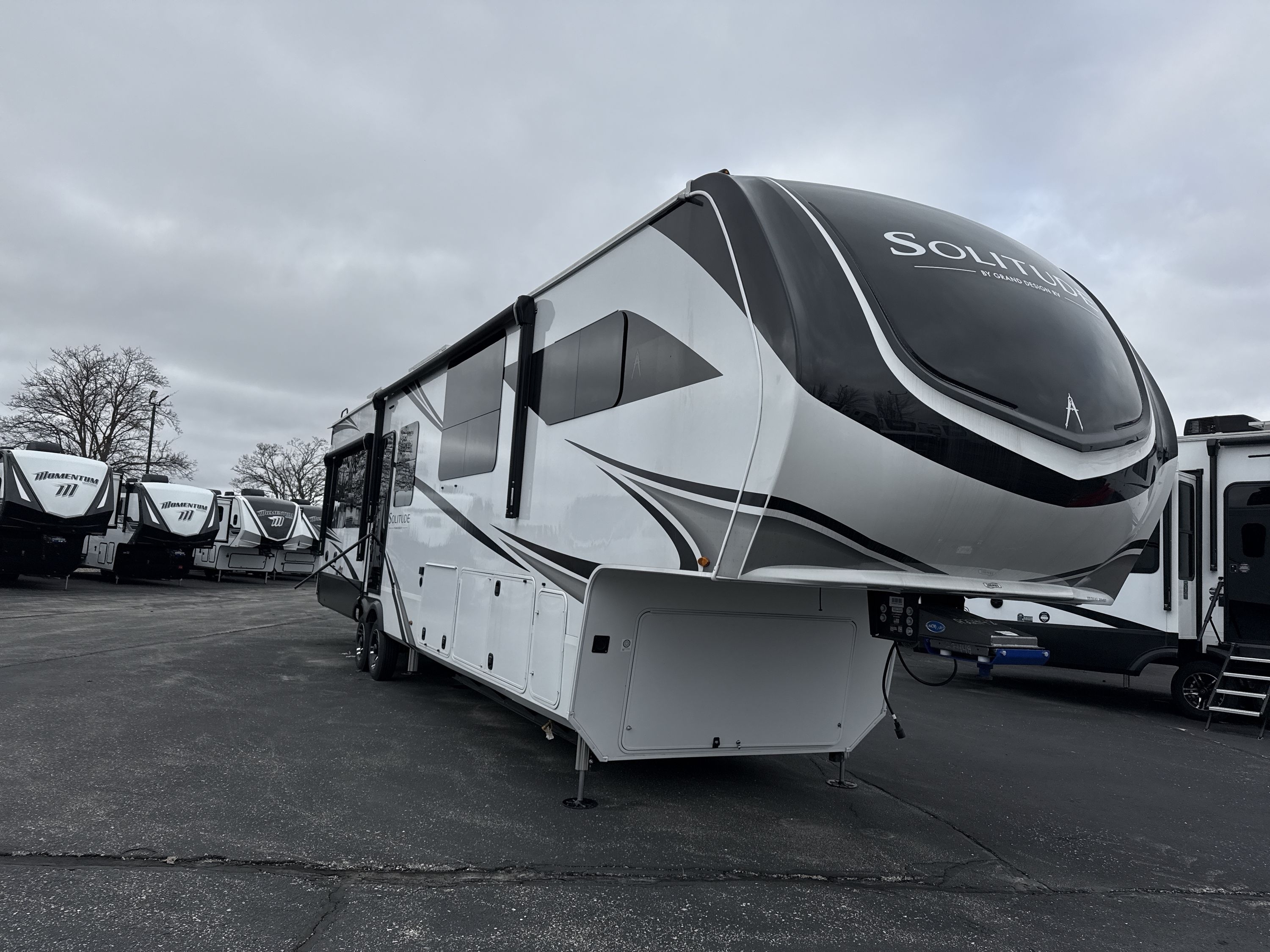 2026 Grand Design SOLITUDE 388MBS in sturtevant WI