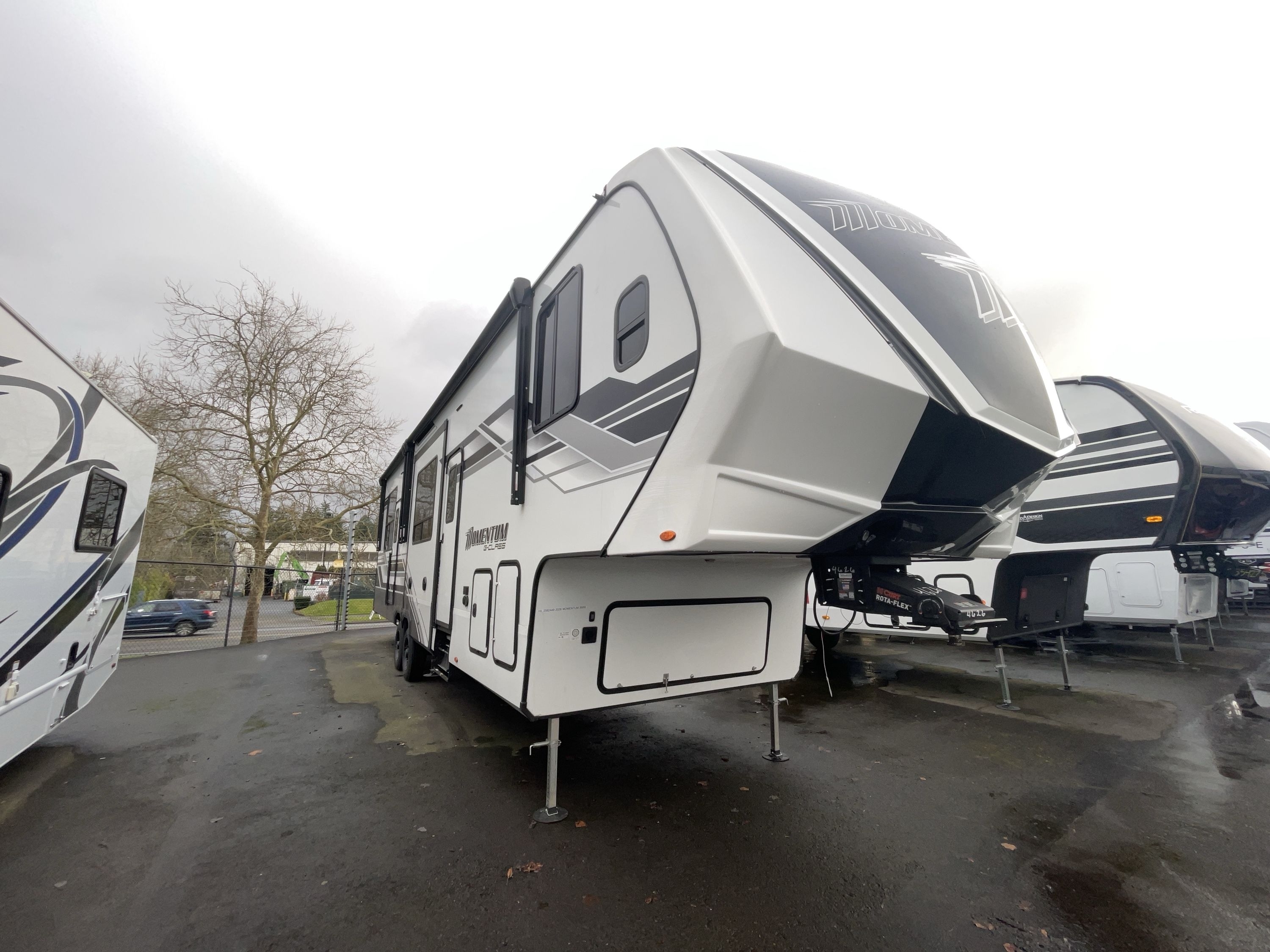 2026 Grand Design MOMENTUM G CLASS 350G in hillsboro OR