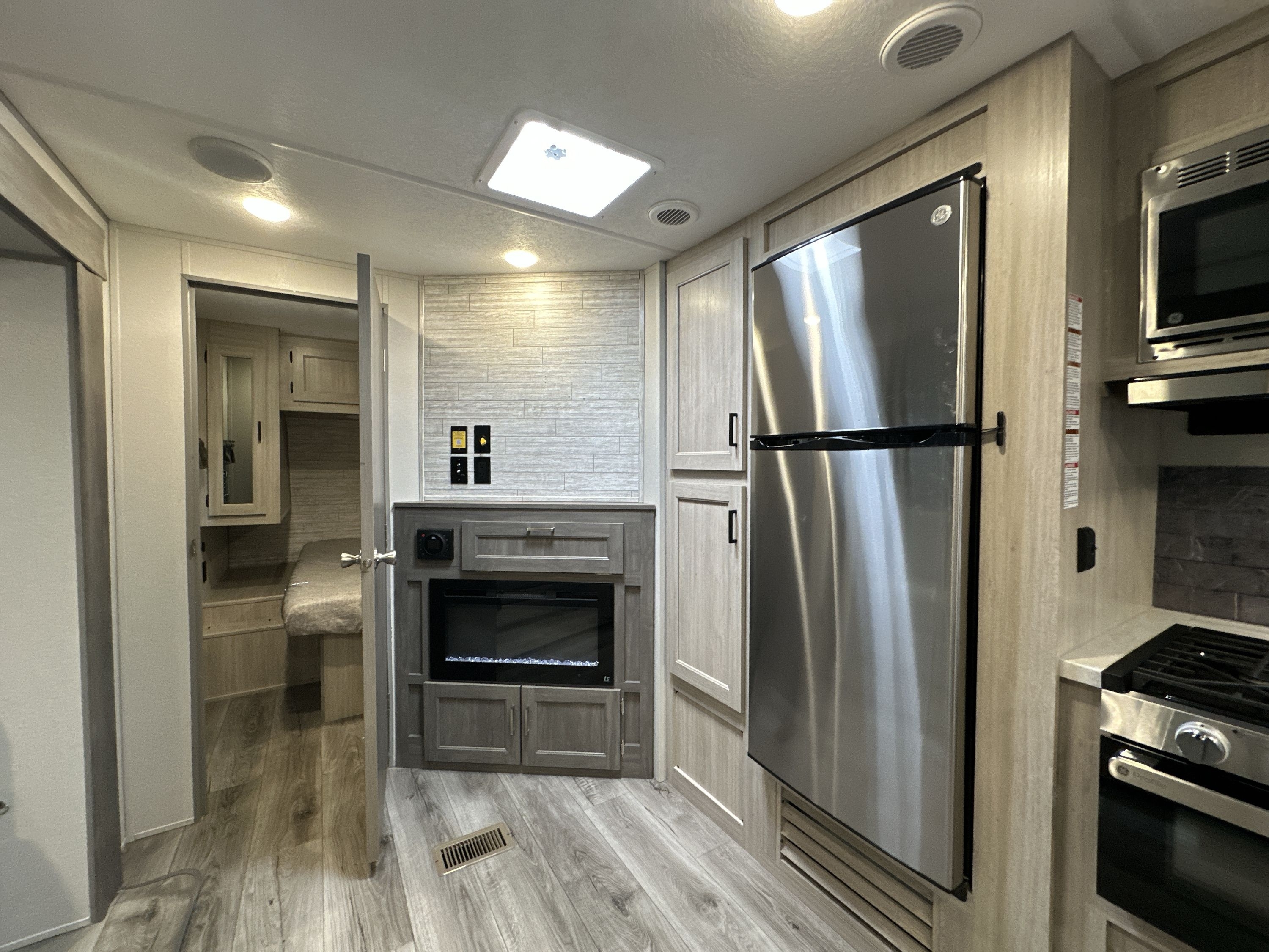 2024 Coachmen CATALINA LEGACY 263BHSCK in rossford OH