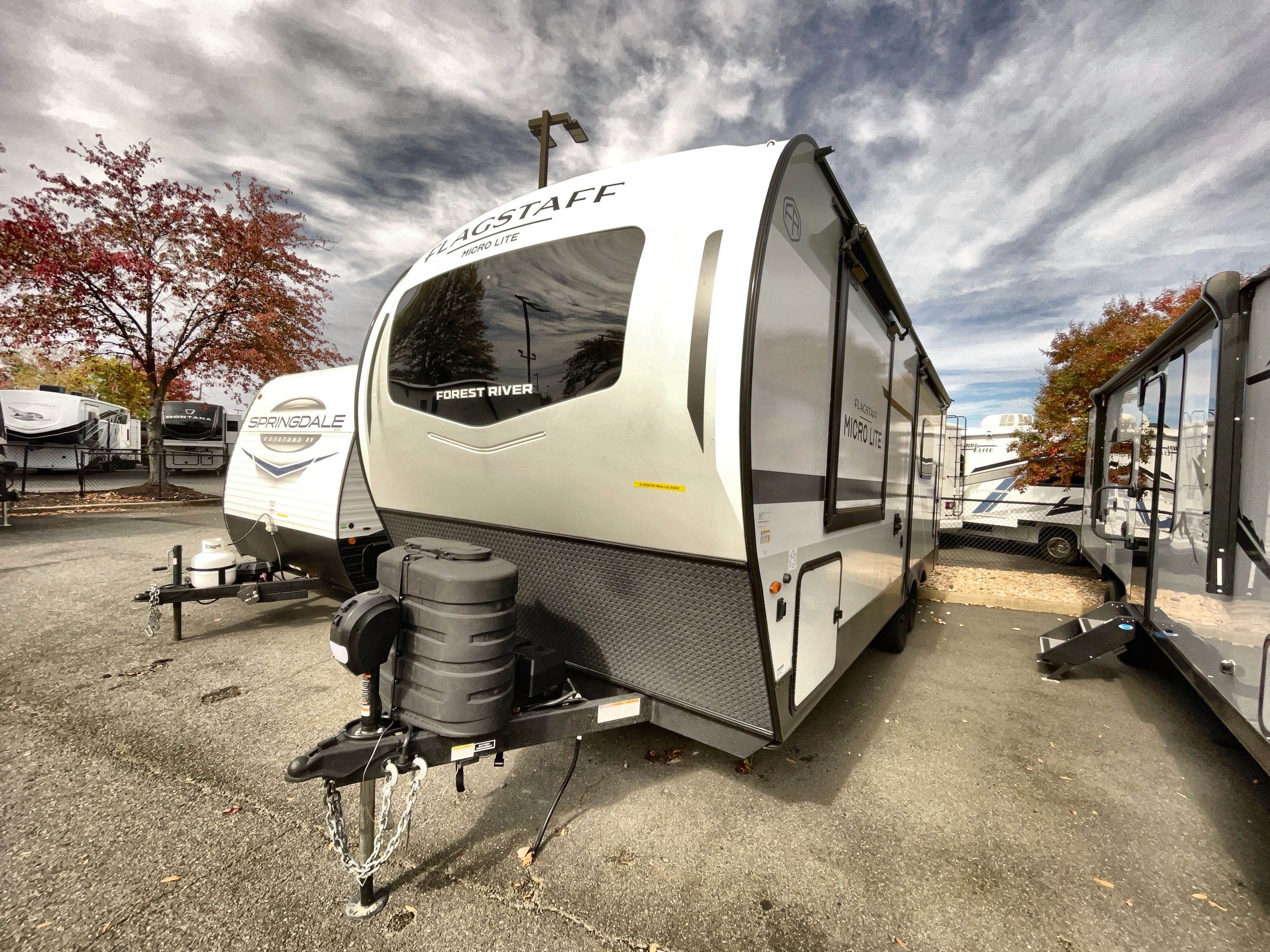 2026 Forest River FLAGSTAFF MICRO LITE 25SRK in manassas VA
