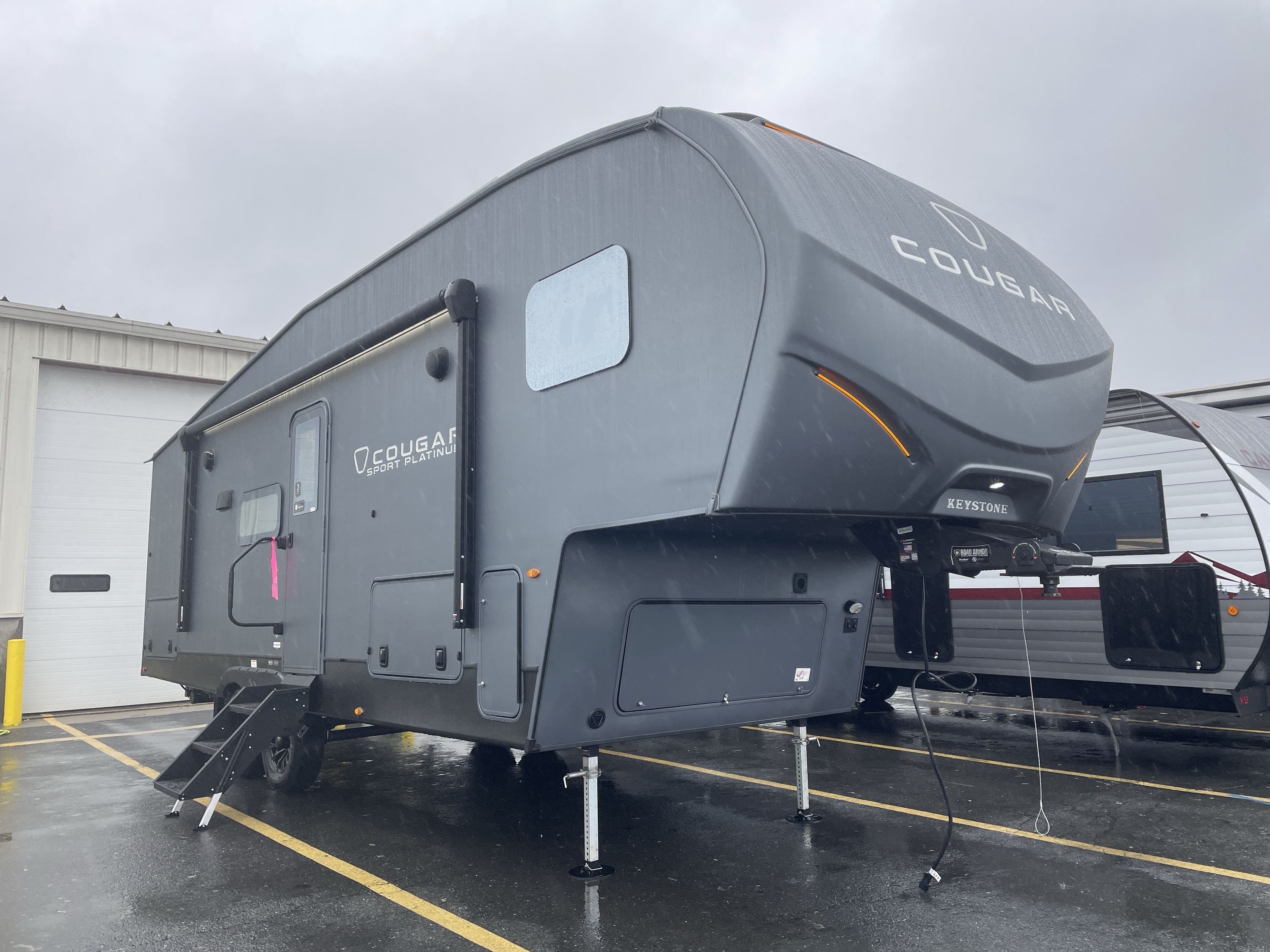 2026 Keystone COUGAR SPORT PLATINUM 2400RE in west hatfield MA