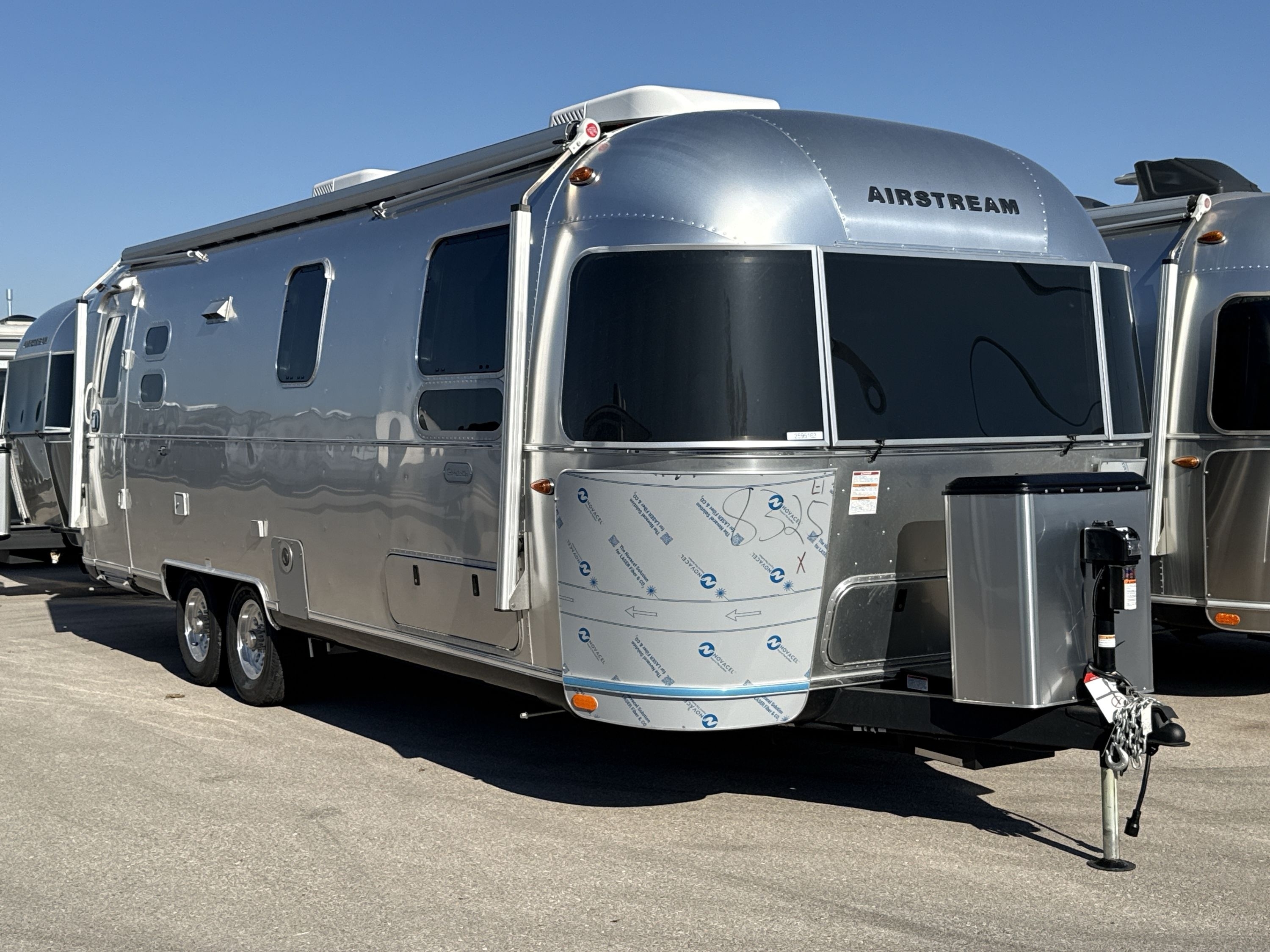 2026 Airstream GLOBETROTTER 27FB TWIN in oklahoma city OK