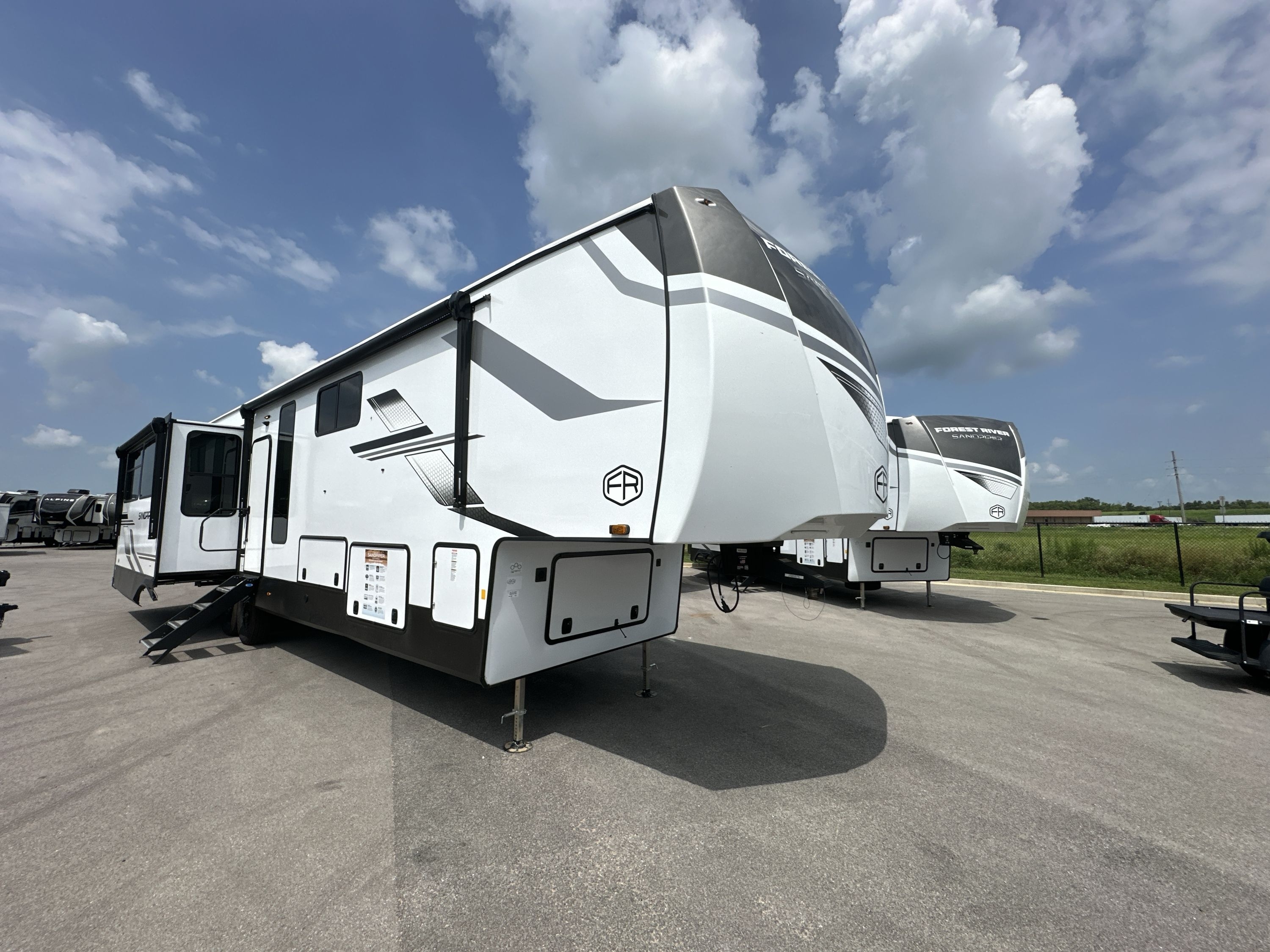 2026 Forest River SANDPIPER 3900HBLR in scott city MO