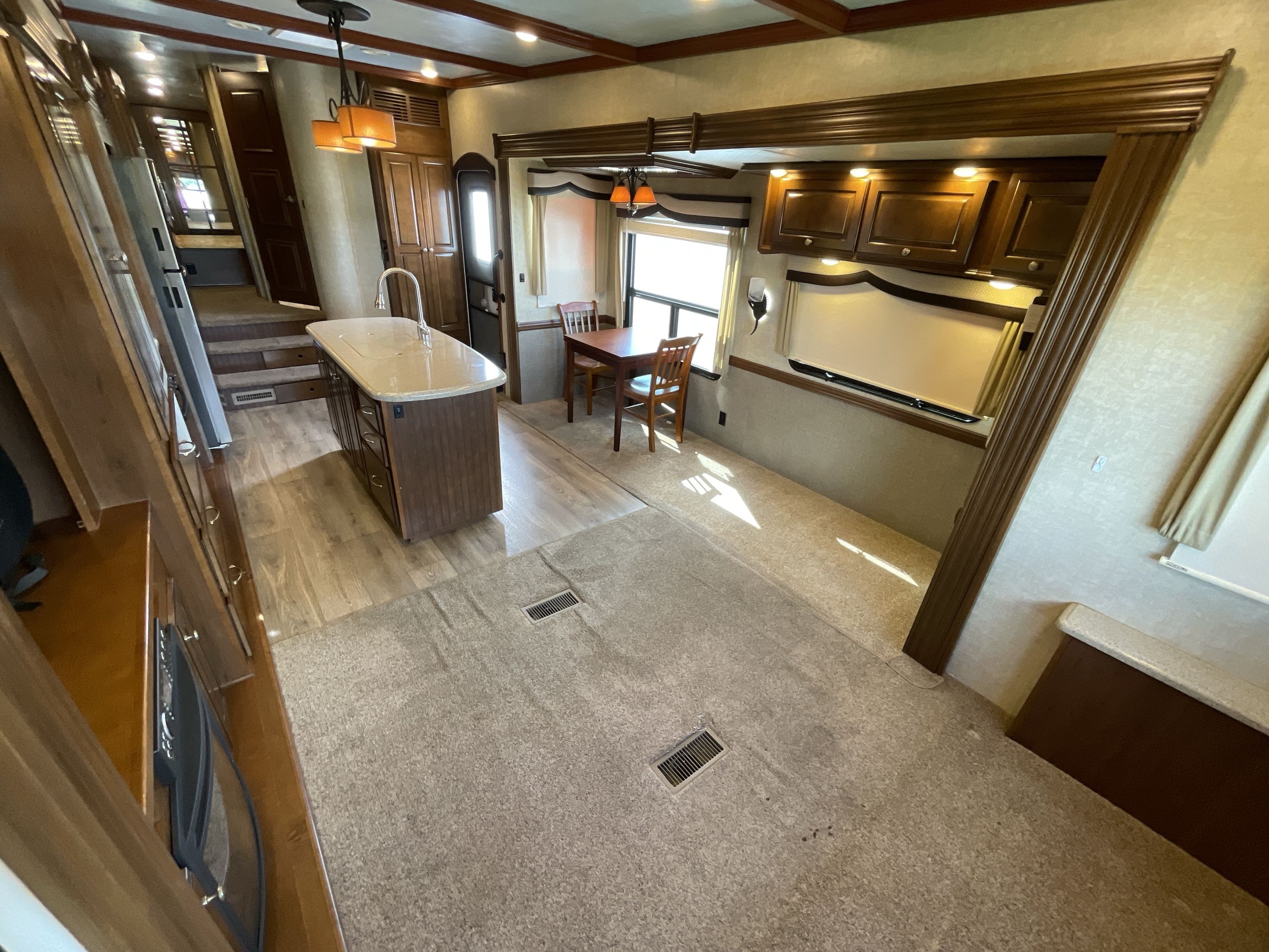 2016 Heartland BIG COUNTRY 3450TS in monticello MN
