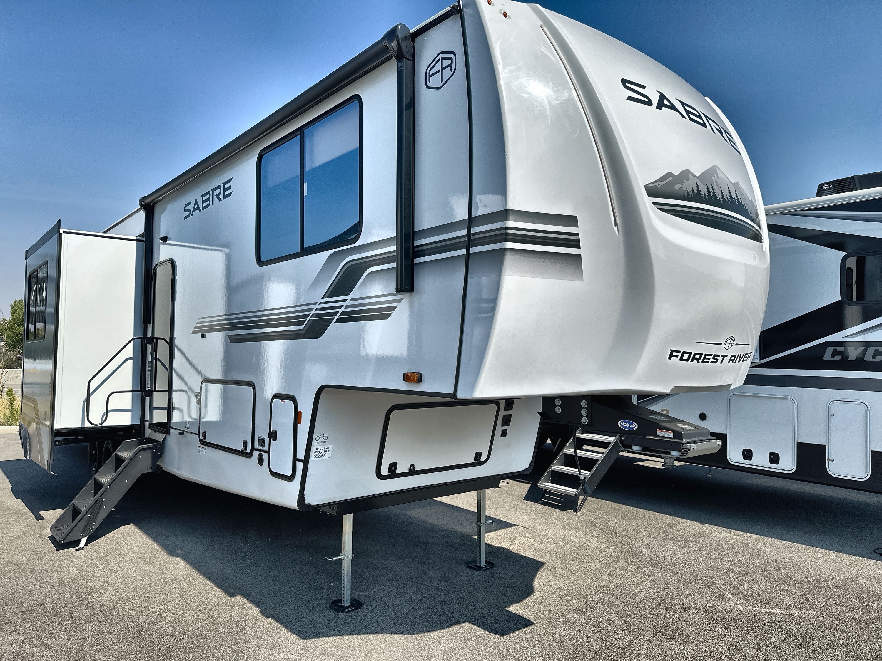 2027 Forest River SABRE 37RVMILES in billings MT