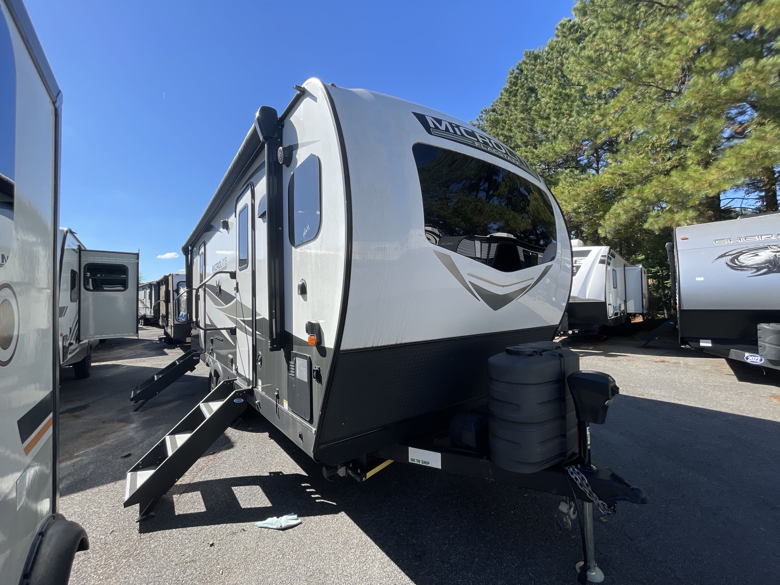 2024 Forest River FLAGSTAFF MICRO LITE 25FKBS in woodstock GA