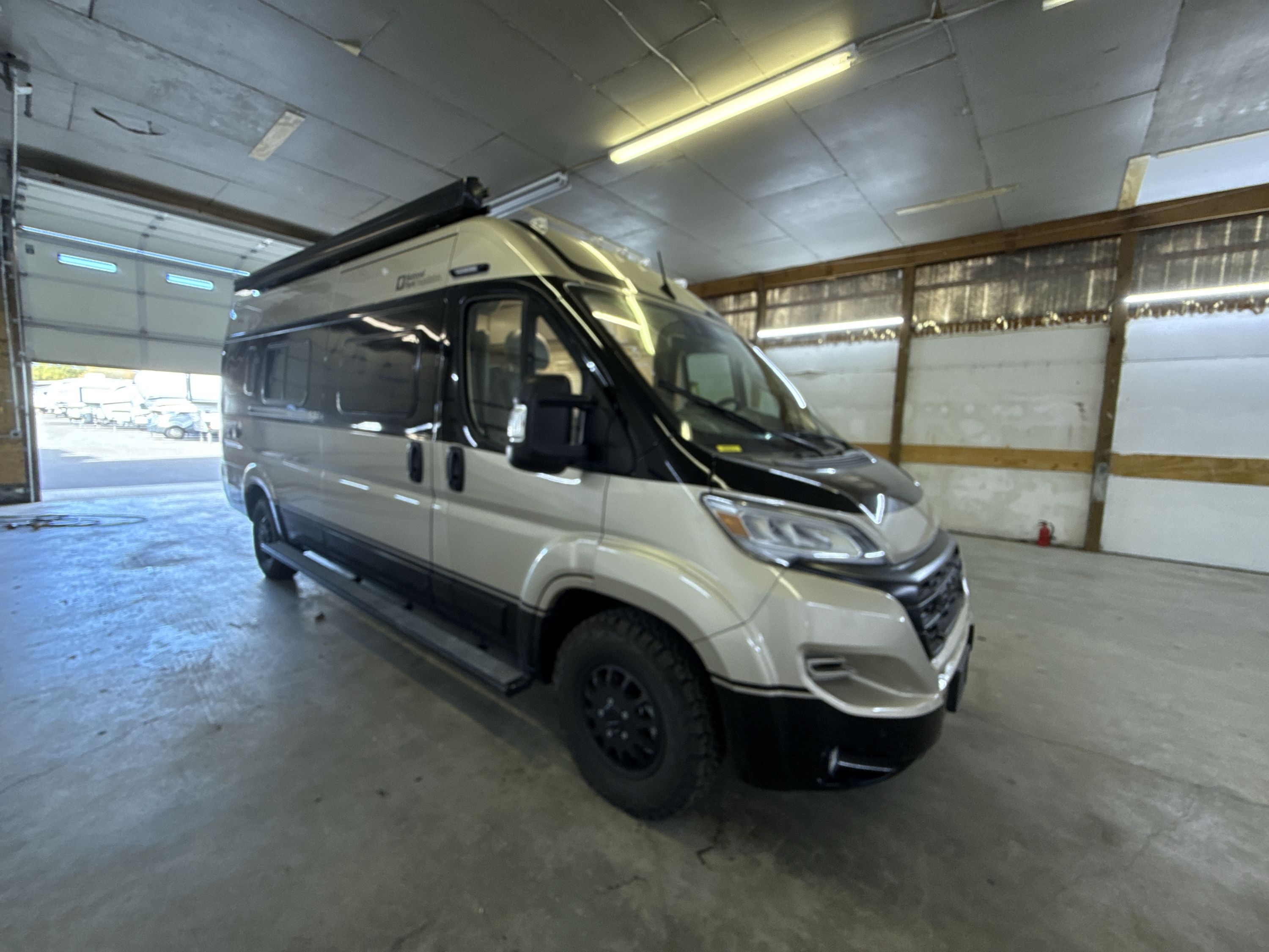 2026 Winnebago TRAVATO 59KL in elkhart IN