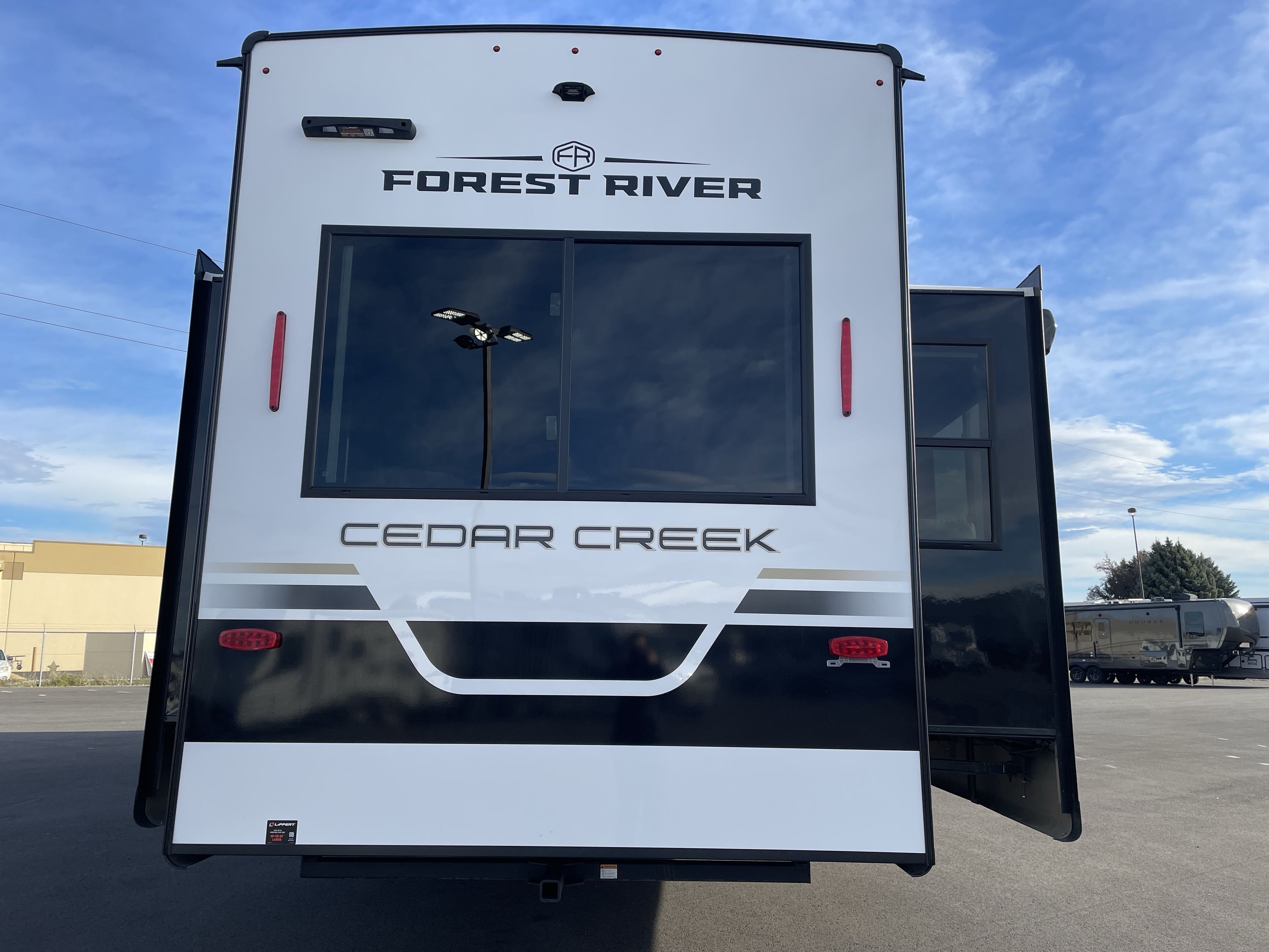 未開封　COCOROCK FOREST CONCERTDVD 3500 円に変更 New 2026 Forest River Cedar Creek 383FB For Sale in Pasco, WA