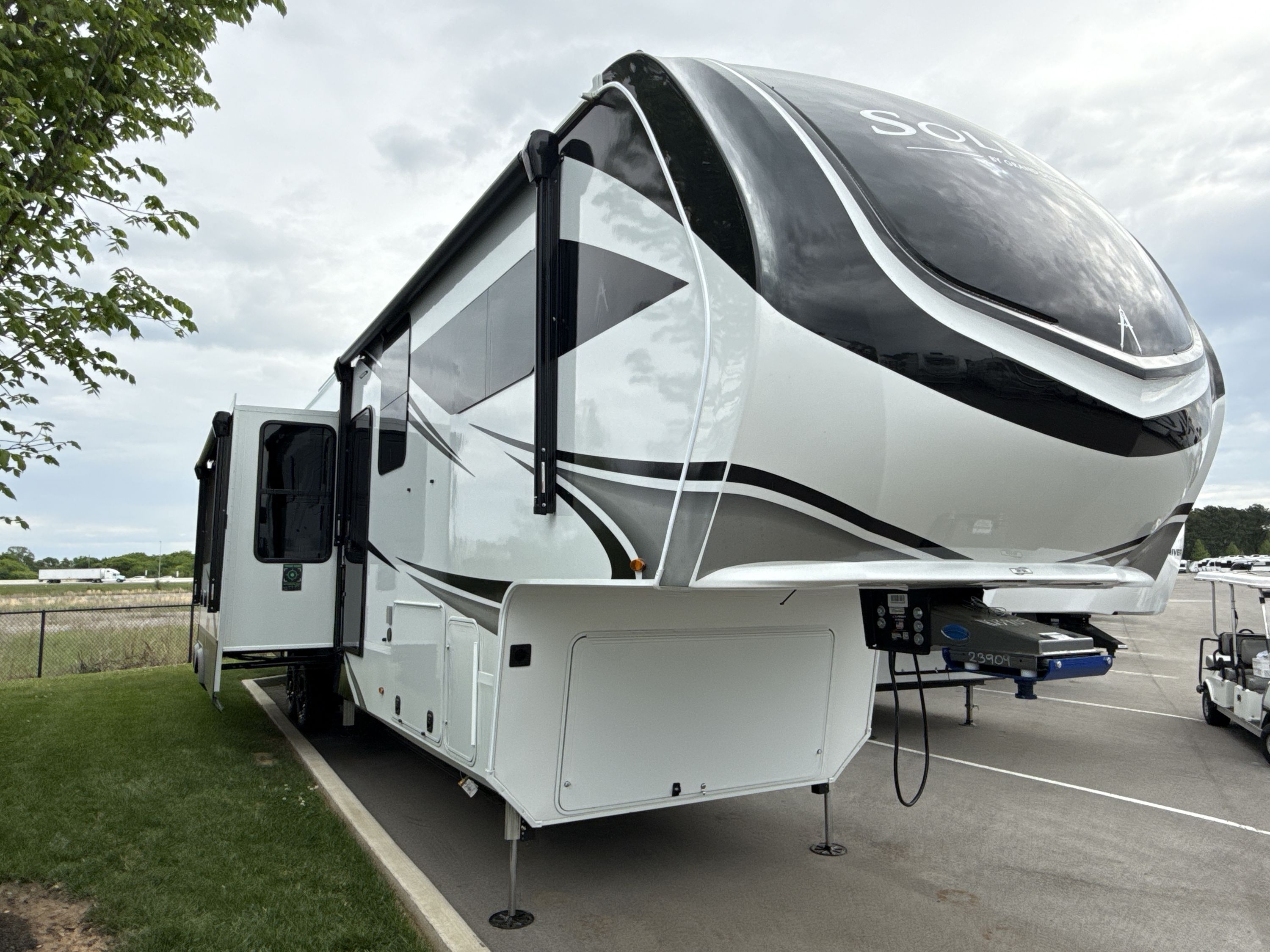 2026 Grand Design SOLITUDE 391DL in london KY